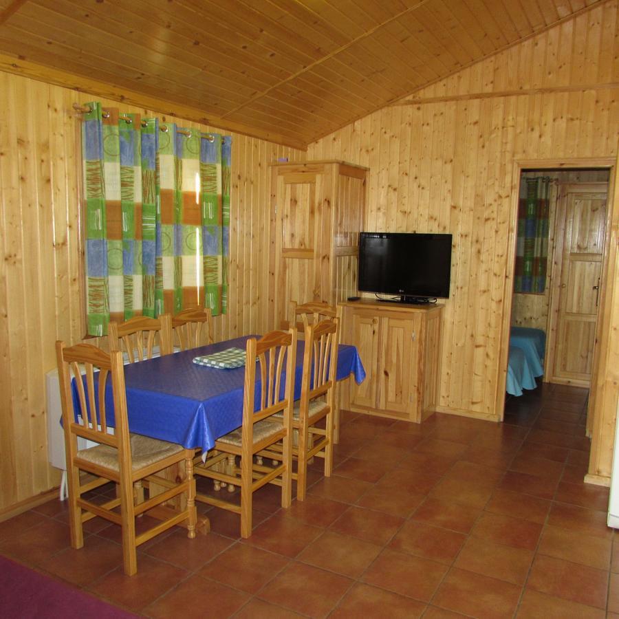 Camping-Bungalows Ciudad De Альбаррасін Екстер'єр фото