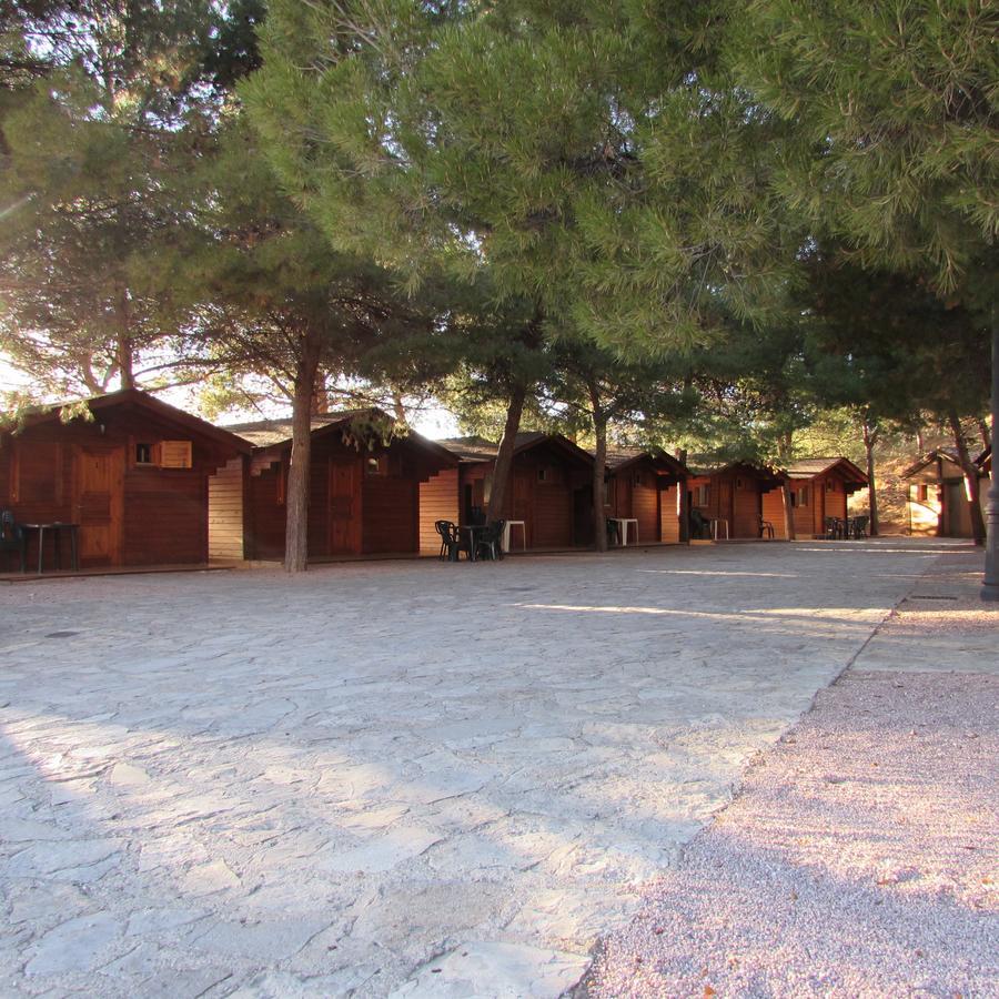Camping-Bungalows Ciudad De Альбаррасін Екстер'єр фото